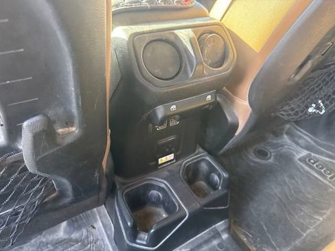 Used 2021 Jeep Gladiator Rubicon AWD/4WD image 23