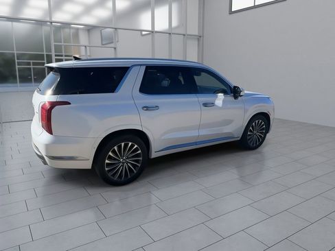 Used 2025 Hyundai Palisade Calligraphy image 8