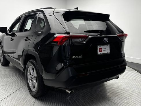 Used 2024 Toyota RAV4 LE AWD/4WD image 34