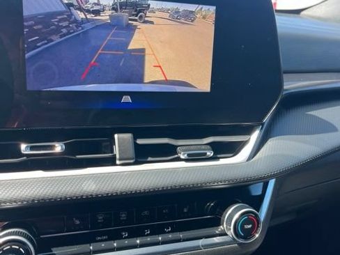 Used 2025 Chevrolet Equinox LT AWD/4WD image 46