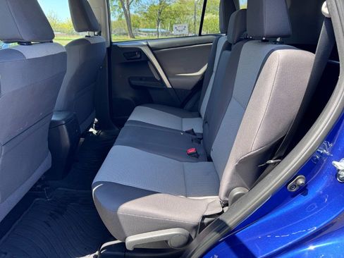 Used 2014 Toyota RAV4 LE image 10