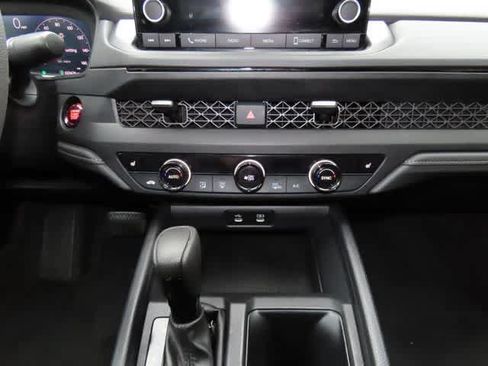Used 2024 Honda Accord EX image 19