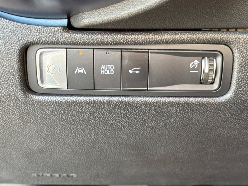 Used 2024 Chevrolet Equinox EV LT FWD image 25