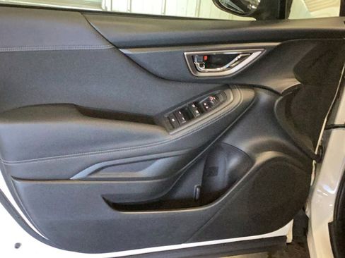 Used 2023 Subaru Forester Premium image 13