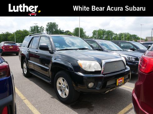 Used 2007 Toyota 4Runner SR5 AWD/4WD image 1