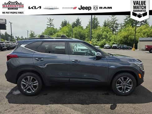 Used 2021 Kia Seltos S AWD/4WD image 5