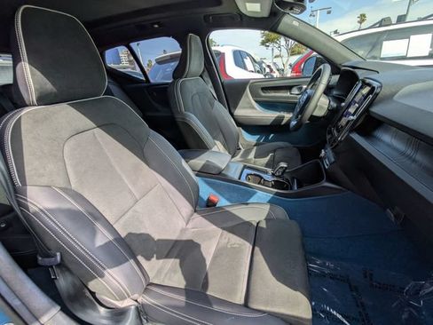 Certified 2023 Volvo XC40 Recharge Plus AWD/4WD image 29
