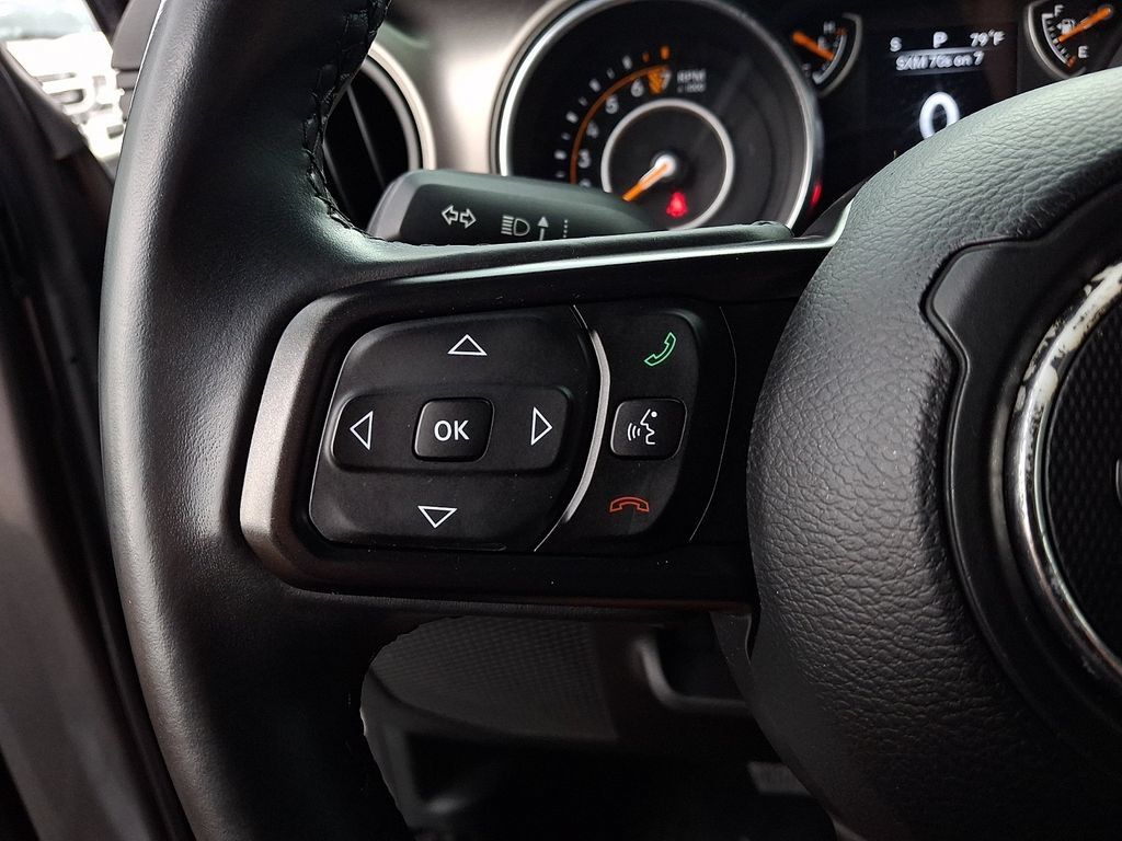 Used 2018 Jeep Wrangler Sport AWD/4WD image 18