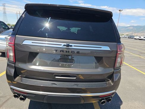 Used 2021 Chevrolet Tahoe High Country w/ Premium Package AWD/4WD image 4
