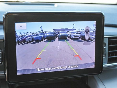 Certified 2023 Ford Explorer XLT w/ Equipment Group 202A image 31