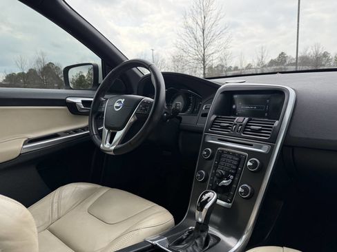 Used 2015 Volvo XC60 T5 Premier Plus image 23