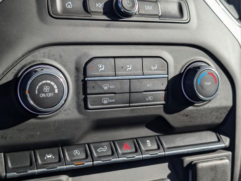 Certified 2022 Chevrolet Silverado 1500 Custom w/ LPO, Dark Essentials Package image 19