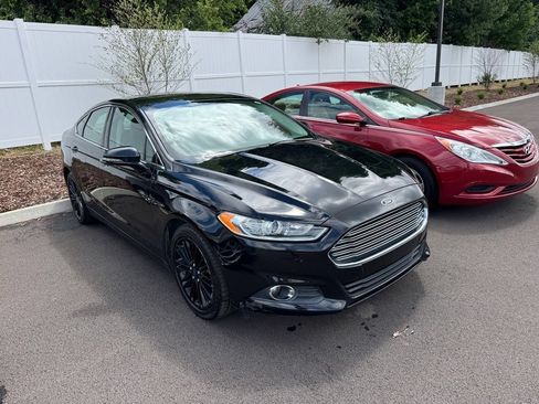 Used 2016 Ford Fusion SE w/ Equipment Group 202A FWD image 7