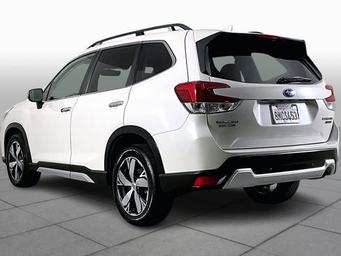 Used 2019 Subaru Forester Touring image 11