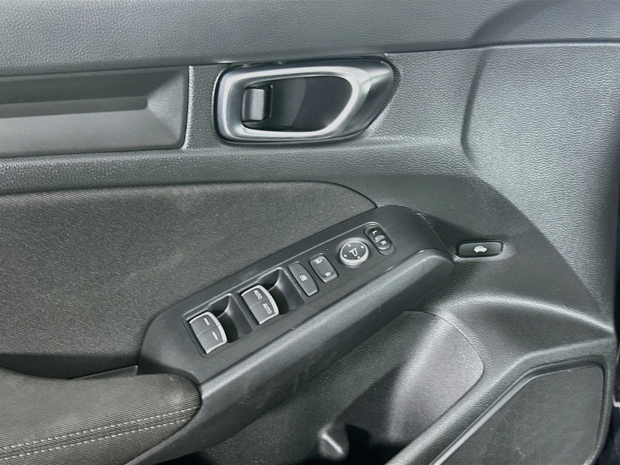 Used 2025 Honda Civic LX image 15