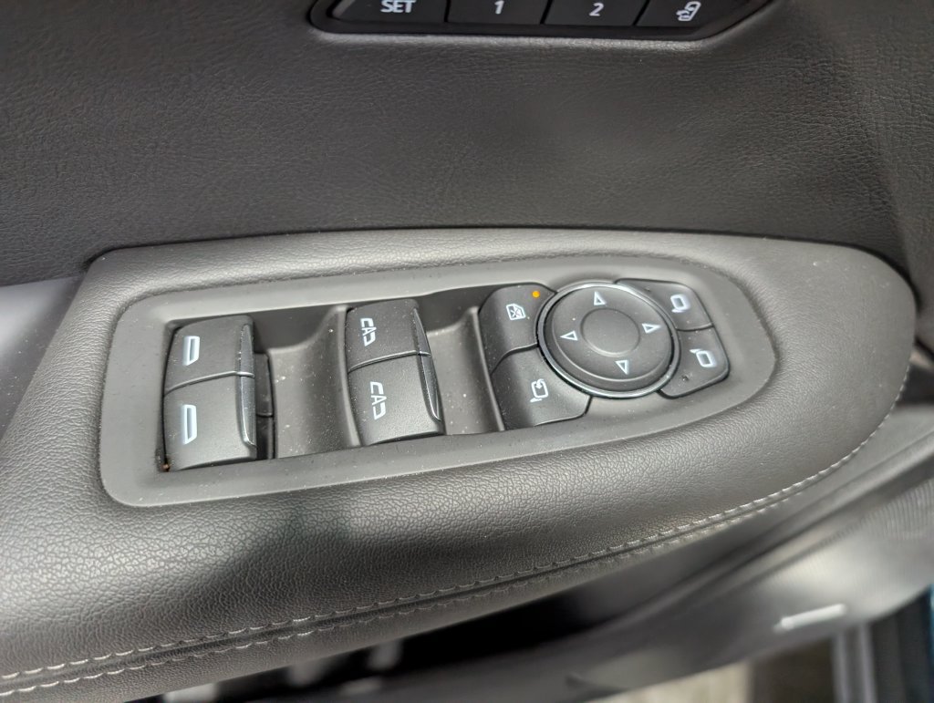 Used 2024 Cadillac XT6 Luxury w/ LPO, Floor Liner Package AWD/4WD image 14