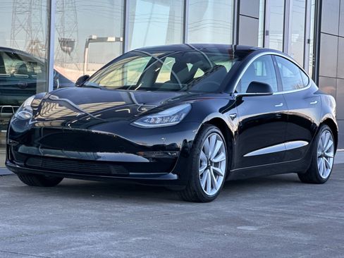 Used 2018 Tesla Model 3 Long Range image 7