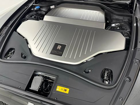 Used 2025 Rolls-Royce Spectre image 55