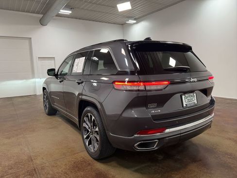 Used 2024 Jeep Grand Cherokee Overland AWD/4WD image 34