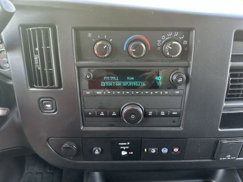 New 2025 Chevrolet Express 3500 Work Van w/ Power Convenience Package image 22