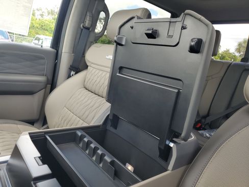 New 2026 Ford F450 Platinum w/ Platinum Plus Package image 20