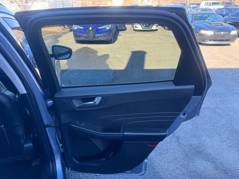 Used 2022 Ford Escape SEL w/ Technology Package image 15