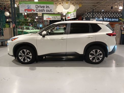 Used 2023 Nissan Rogue SV AWD/4WD image 16