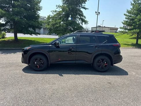 New 2026 Nissan Rogue SV w/ Rock Creek Premium Package AWD/4WD image 7
