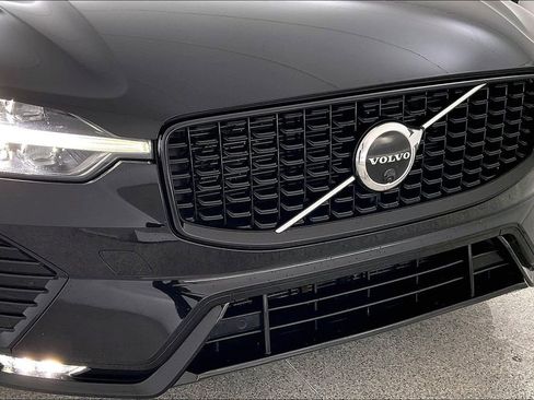 Certified 2023 Volvo XC60 B5 Plus w/ Protection Package Premier image 38