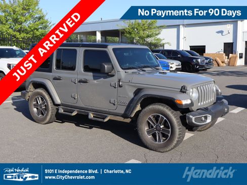 Used 2023 Jeep Wrangler Unlimited Sahara AWD/4WD image 1