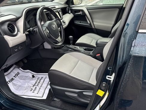 Used 2017 Toyota RAV4 XLE image 9