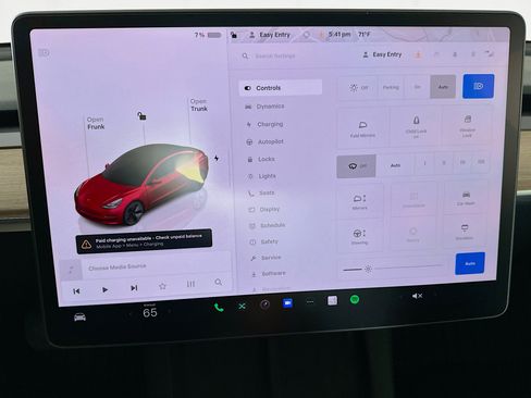 Used 2023 Tesla Model 3 Standard Range image 32
