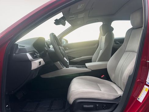 Used 2019 Honda Accord EX image 15