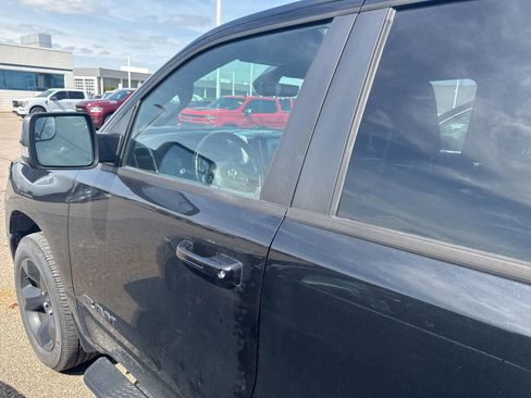 Used 2019 RAM 1500 Big Horn AWD/4WD image 19