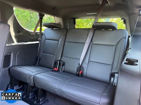 Used 2025 Chevrolet Suburban Z71 AWD/4WD image 12