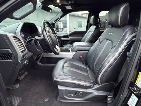 Used 2020 Ford F350 Platinum w/ Tremor Off-Road Package AWD/4WD image 12