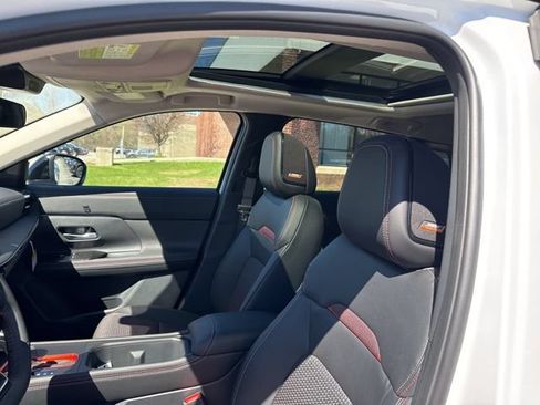 New 2026 Nissan Kicks SR w/ SR Premium Package AWD/4WD image 56
