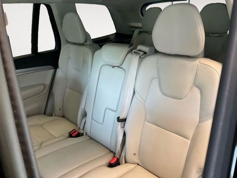 Certified 2023 Volvo XC90 B5 Core w/ Climate Package AWD/4WD image 13