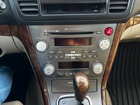 Used 2008 Subaru Outback 3.0R L.L. Bean AWD/4WD image 19