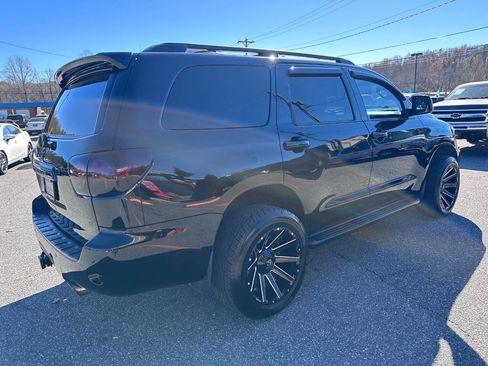 Used 2018 Toyota Sequoia Platinum image 7