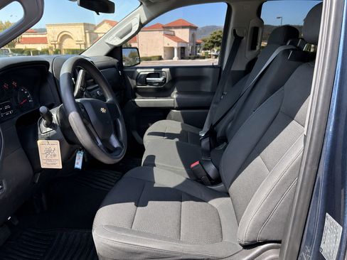 Used 2019 Chevrolet Silverado 1500 Custom w/ Custom Value Package RWD image 12