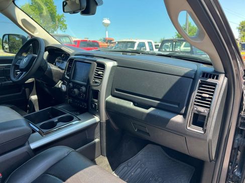 Used 2015 RAM 1500 Sport AWD/4WD image 18