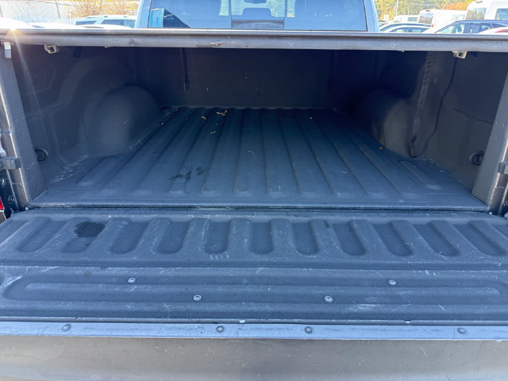 Used 2017 RAM 1500 Rebel w/ Luxury Group AWD/4WD image 12
