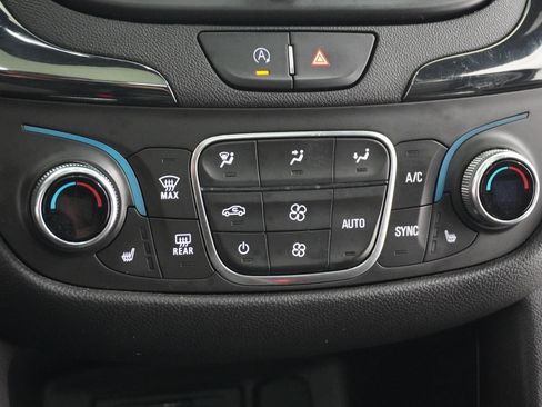 Used 2023 Chevrolet Equinox RS w/ RS Leather Package image 33