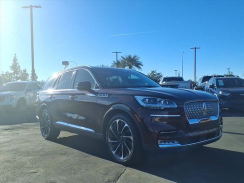 Used 2020 Lincoln Aviator Reserve w/ Equipment Group 202A image 8