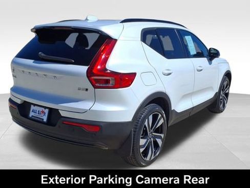 Used 2023 Volvo XC40 B5 Plus w/ Driver Assist Package image 8