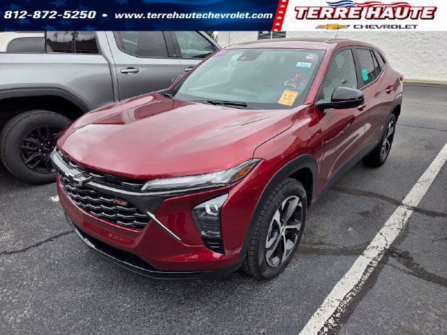 Used 2024 Chevrolet Trax RS FWD image 1
