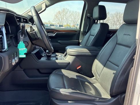 Used 2023 GMC Sierra 1500 Denali w/ Denali Reserve Package AWD/4WD image 9