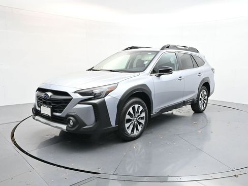 Used 2023 Subaru Outback Limited XT image 1