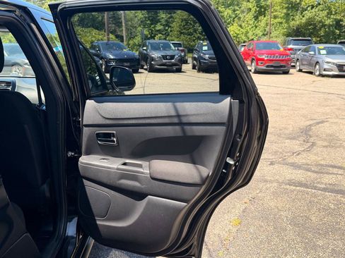 Used 2020 Mitsubishi Outlander Sport Black Edition FWD image 21